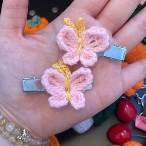 Offerme$5❗️ Mom Handmade - hair clips a pair for $10